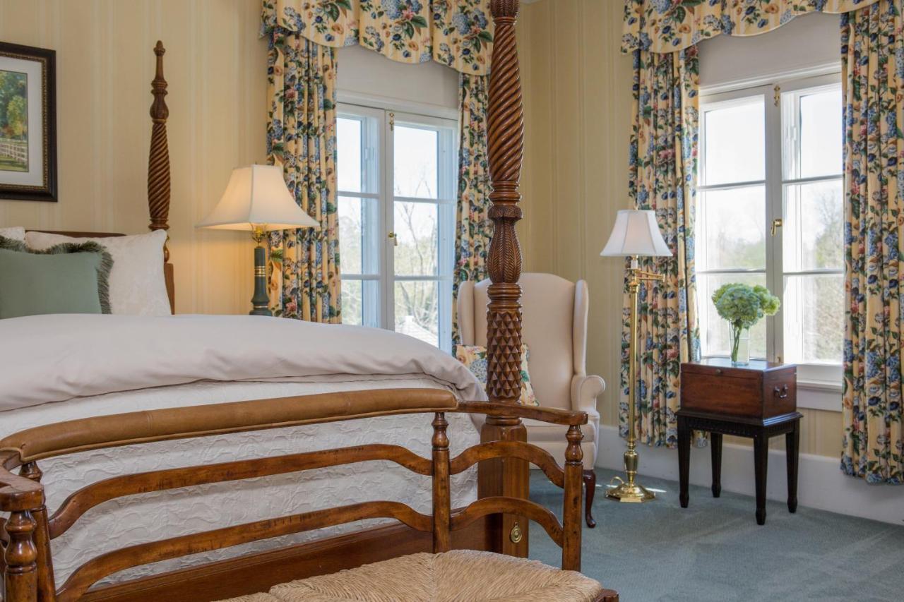 Inn At Warner Hall Gloucester エクステリア 写真